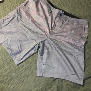 Men's Hybrid Shorts in Gray with red pattern